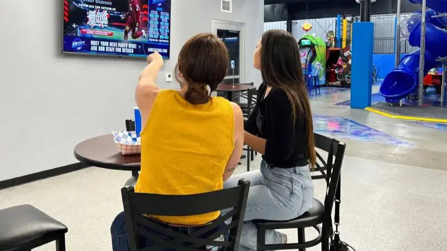 Non-Skippable Ads Non-Skippable Ads